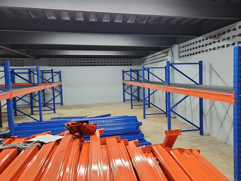 1.jpg Tobago customers purchase Pallet Racks and mesh.