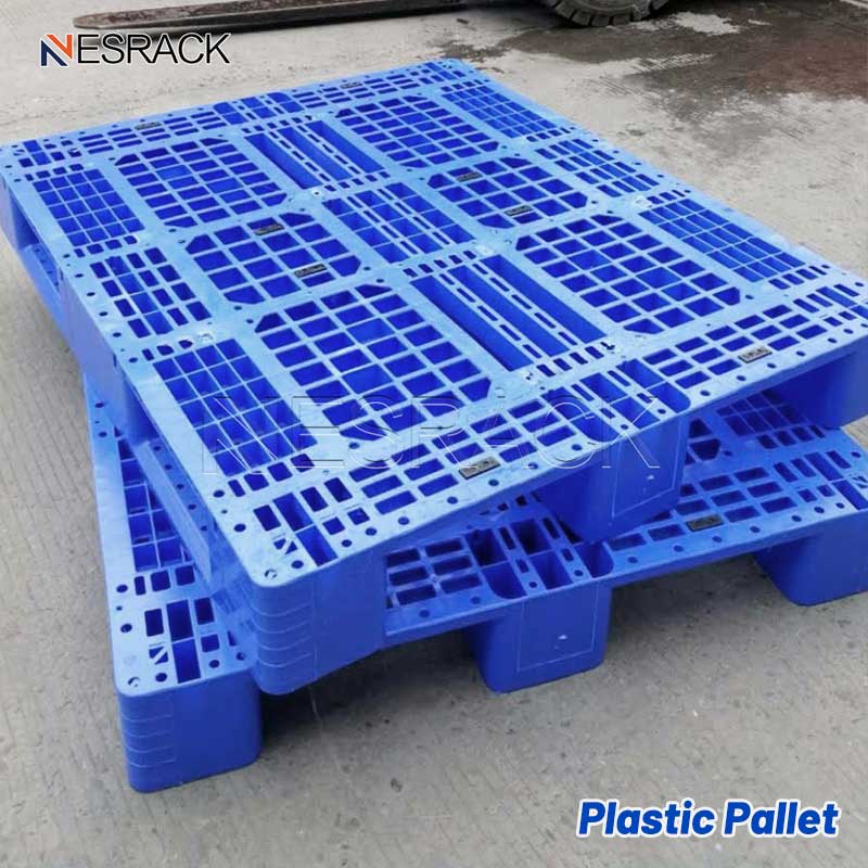Plastic Tray