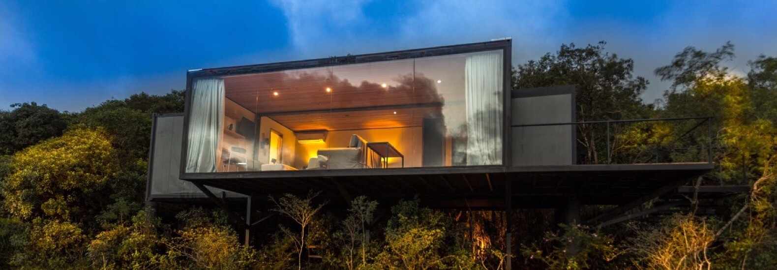 Purunã-Refuge-Bruno-Zaitter-1 Container house with close contact between fashion and nature