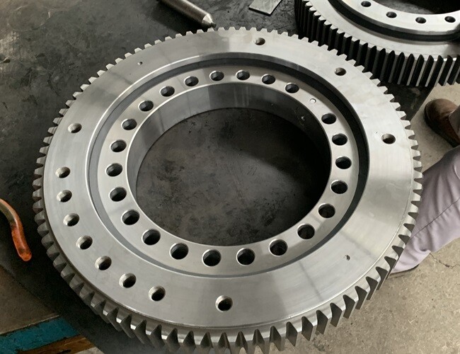 unic500 Furukawa v-turbo slewing bearing