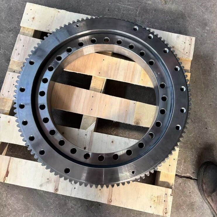 Dongyang 2037 inner ring 28-1 holes slewing bearing