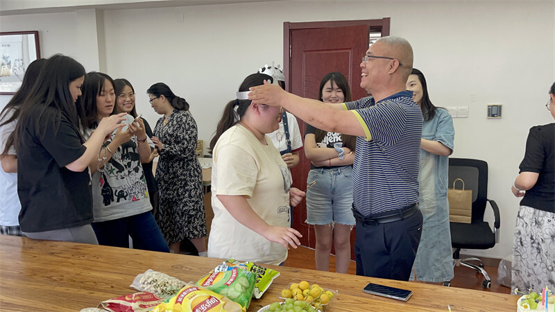 ¡Jinan Ritec celebra los cumpleaños de tres empleados!