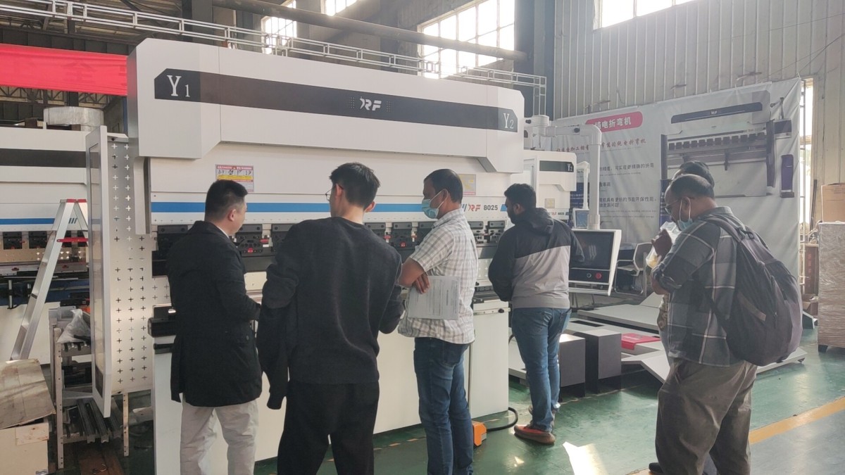 1729760597708001022221385728.jpg Clientes indios visitan las avanzadas instalaciones metalúrgicas de Ritec Machinery