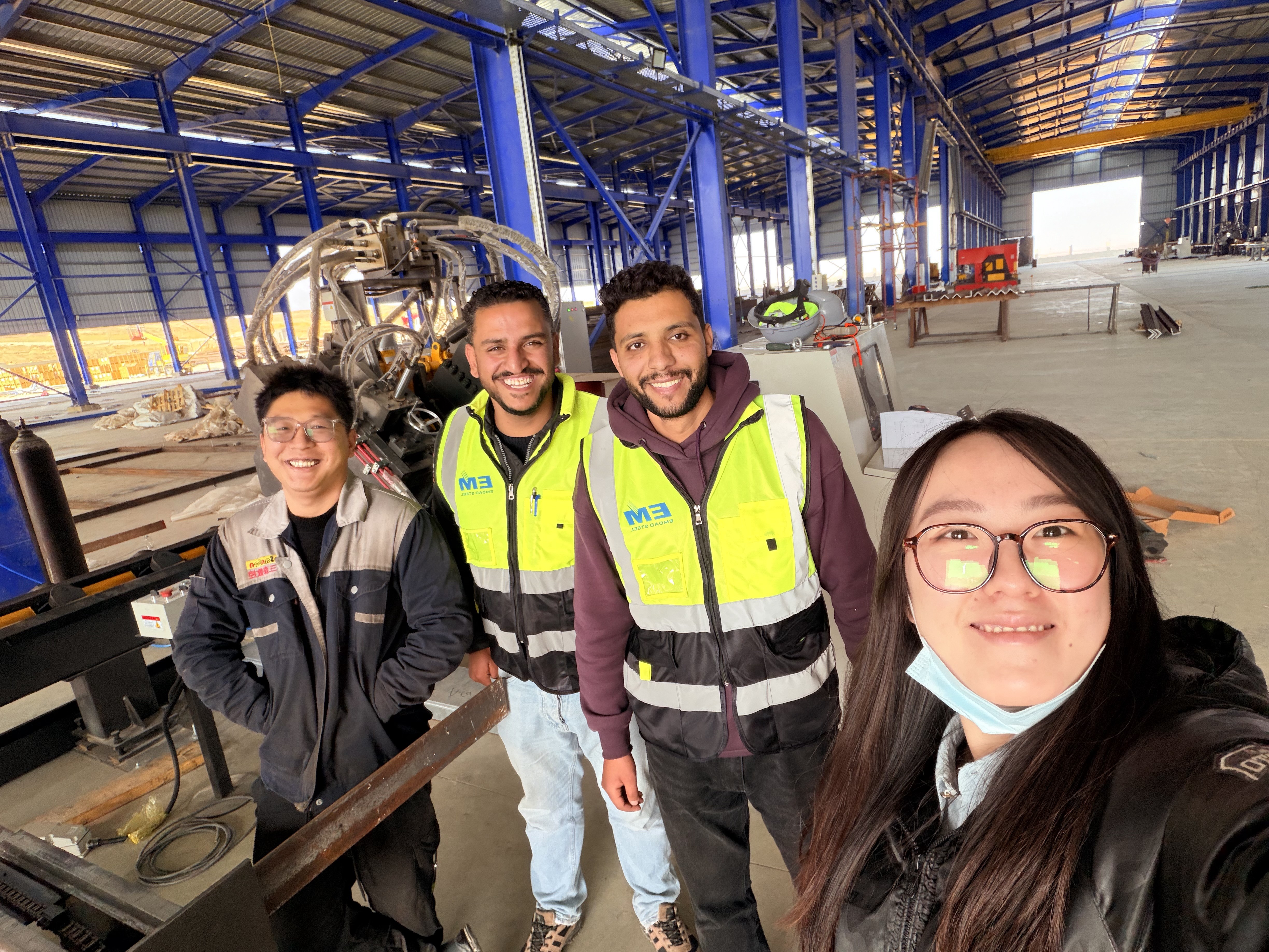 Proyecto de línea de acero angular de RITEC en Arabia Saudita: Puesta en marcha in situ de la línea CNC de punzonado de ángulos