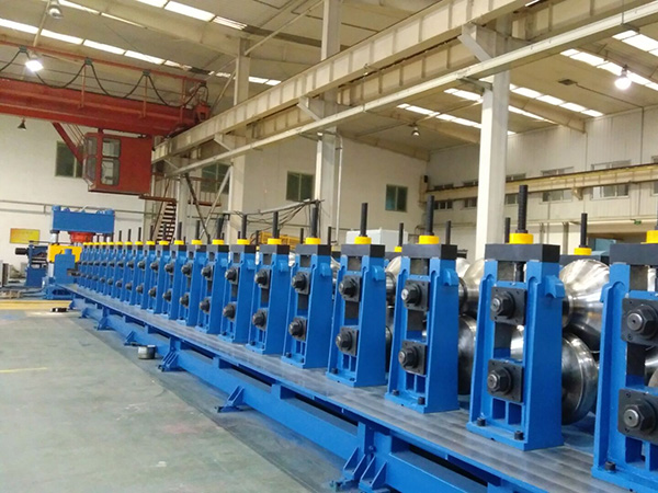Máquina perfiladora de láminas corrugadas