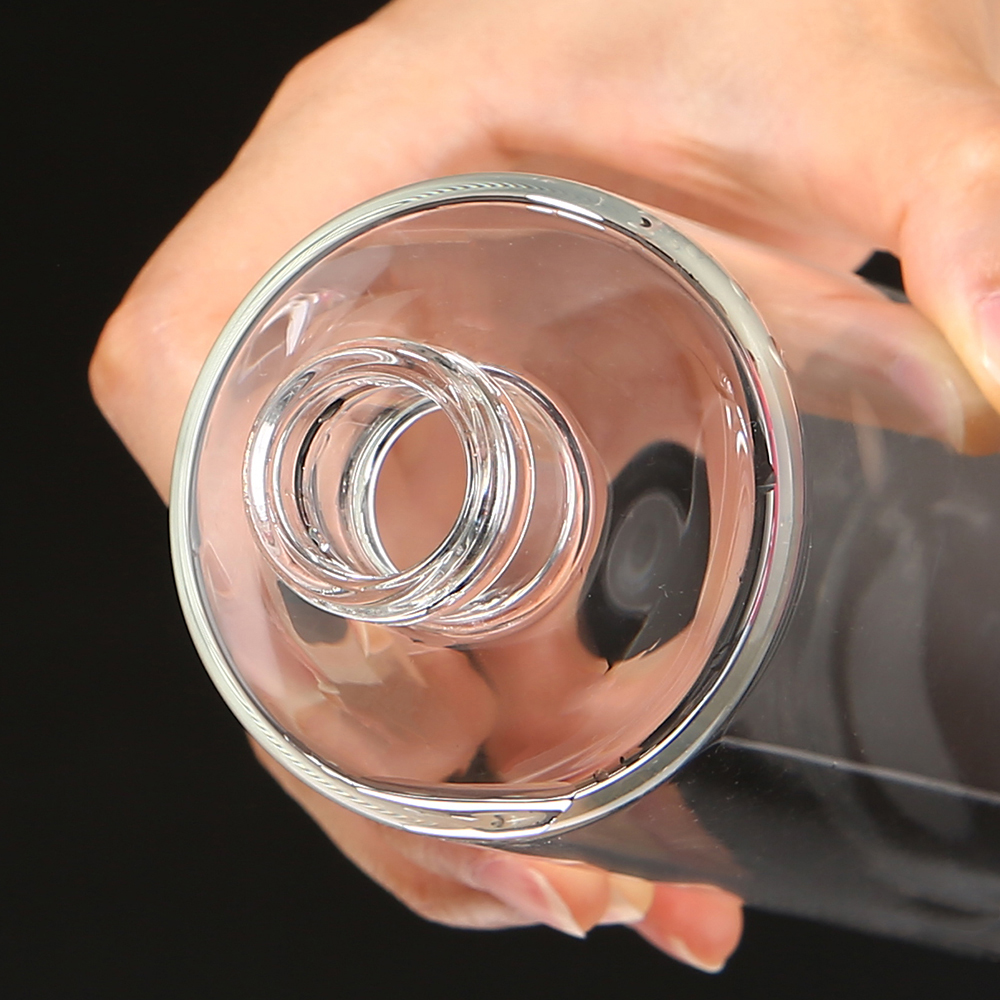 Cylindrical flask