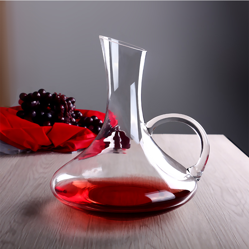 Carafe inclinable à trois points