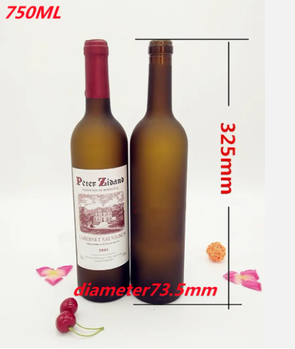 Bouteille de vin rouge 13