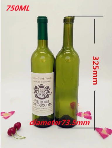 Bouteille de vin rouge 18