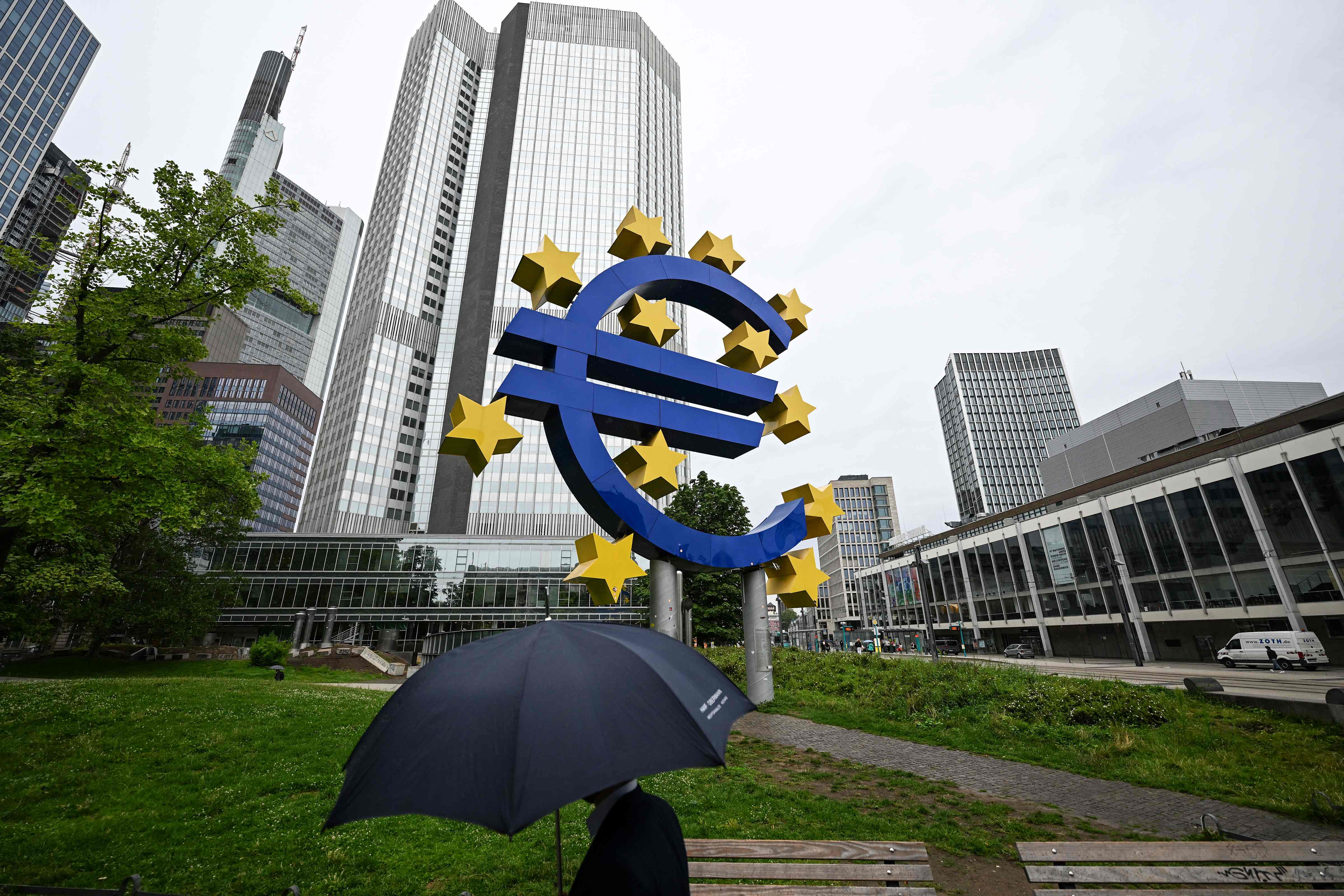 The European Commission will propose a new method of restricting steel imports
