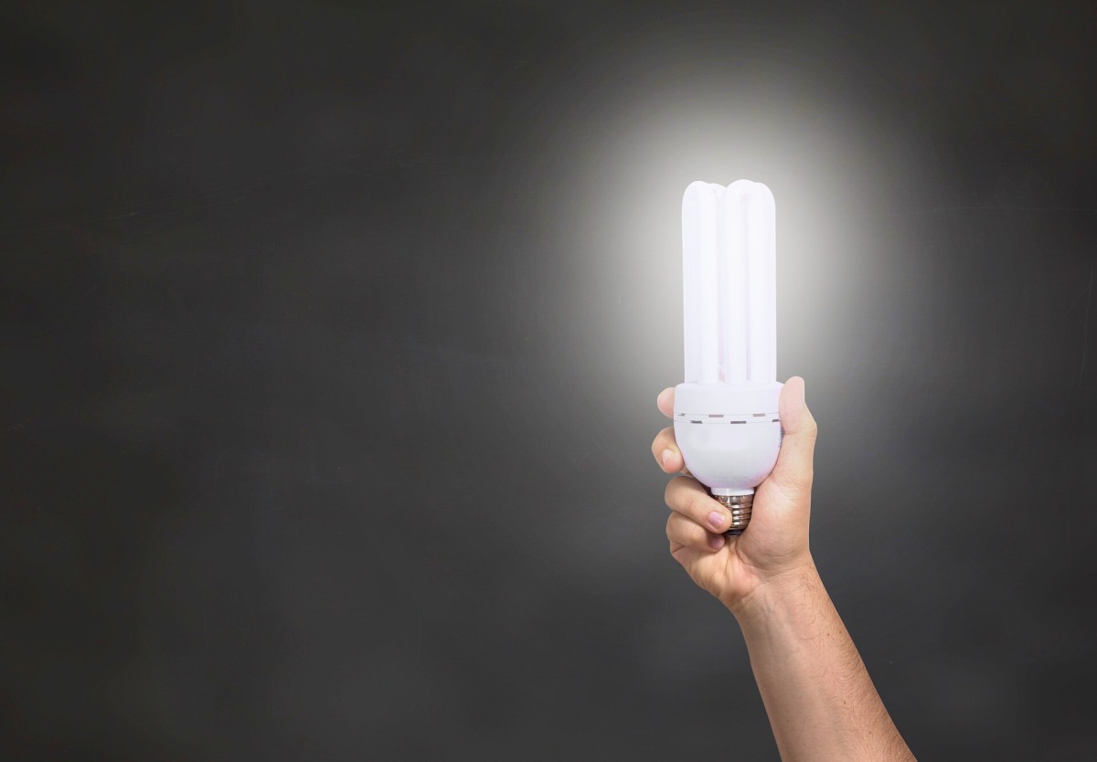 Why is Argon Used in Light Bulbs？