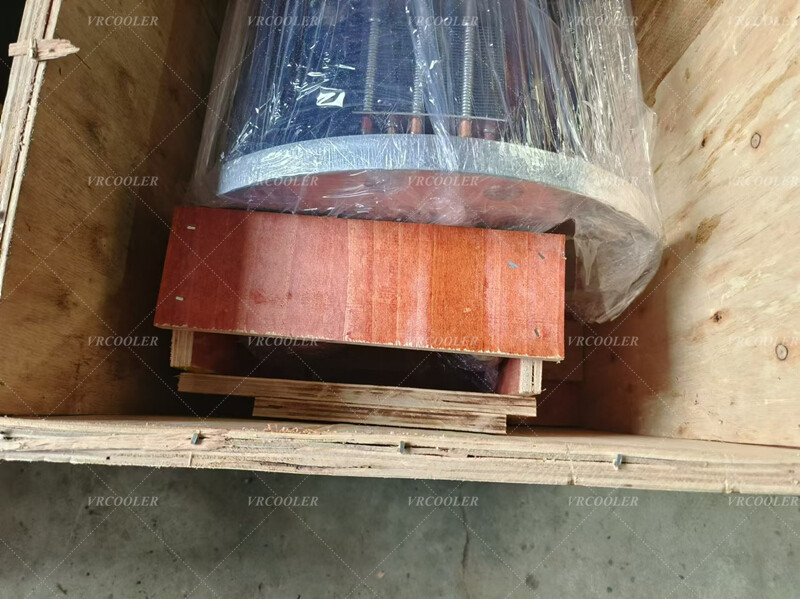 Tube Bundle Heat Exchanger For Marine Inboard Engine