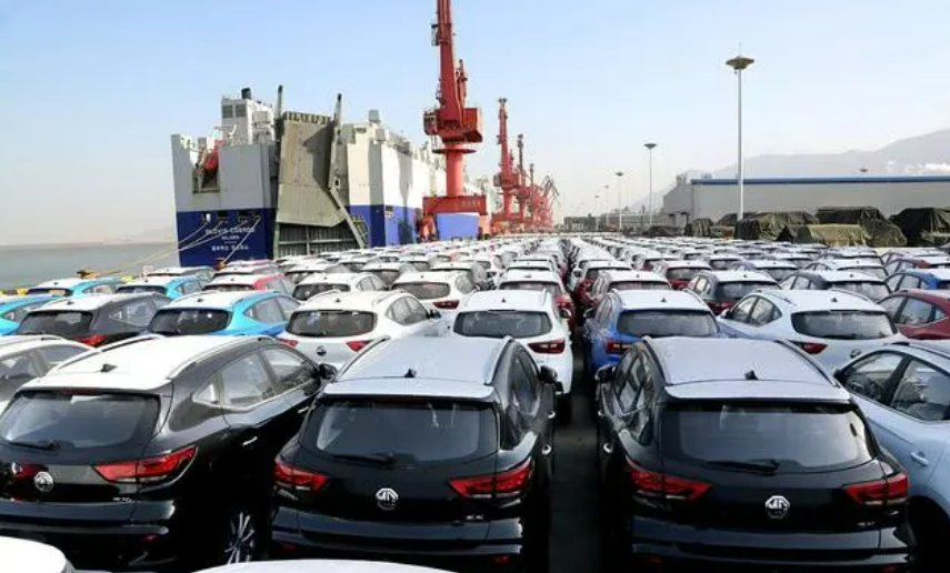وصلت صادرات الصين من السيارات إلى 3.71 مليون وحدة هذا العام، بما في ذلك 1.21 مليون سيارة تعمل بالطاقة الجديدة، مسجلة رقما تاريخيا جديدا.