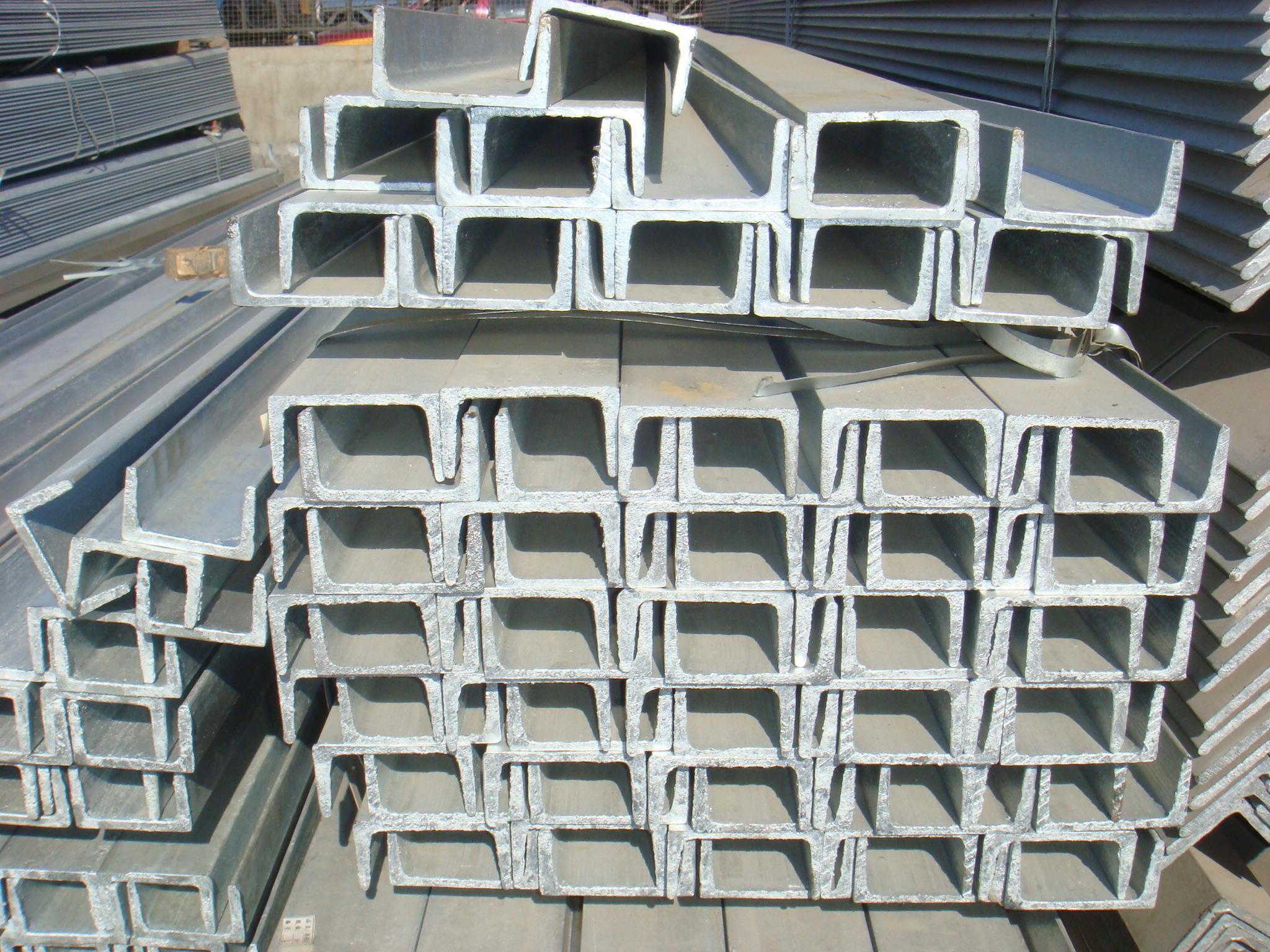 Ultimate Guide to Channel Steel: Definition, Advantages & Widespread Applications Ultimate Guide to Channel Steel: Definition, Advantages & Widespread Applications