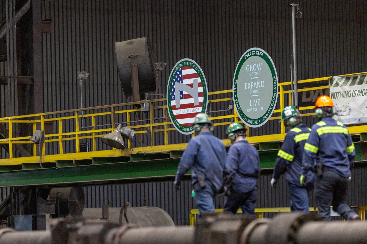 Nucor lowers hot-rolled coil prices to $875/t Nucor lowers hot-rolled coil prices to $875/t