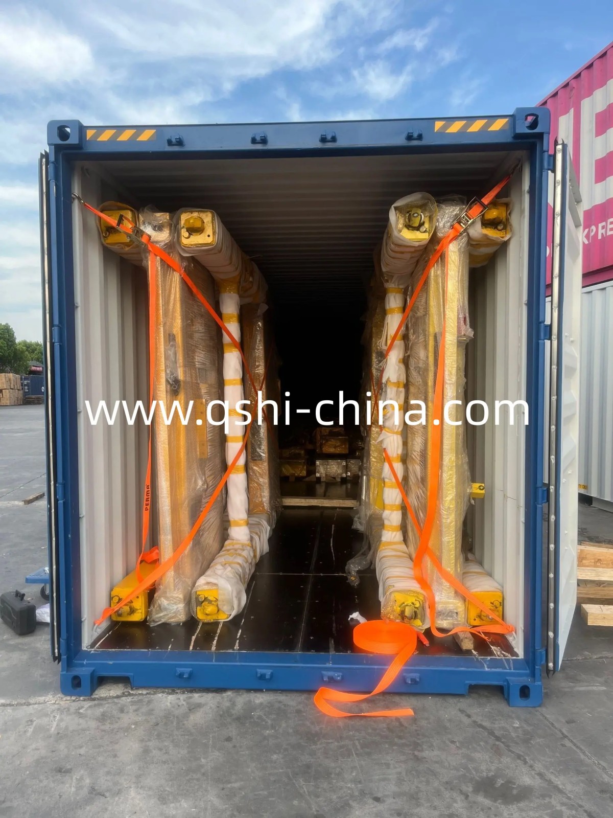 1584361245876813825.png QSHI Over Height Frame Container Spreader
