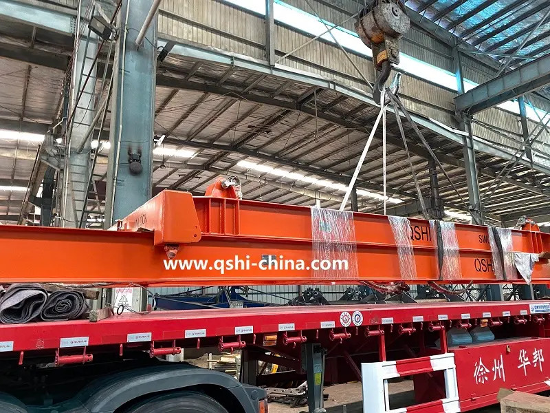Fixed container spreader (1).jpg QSHI Semi Automatic and Hand Operation Dual Function Container Spreader
