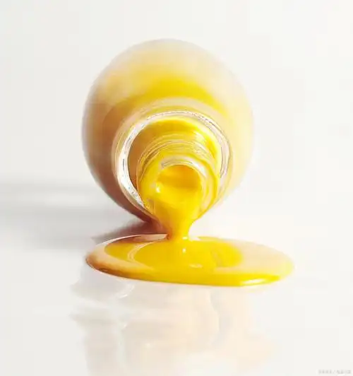 Lubricating grease