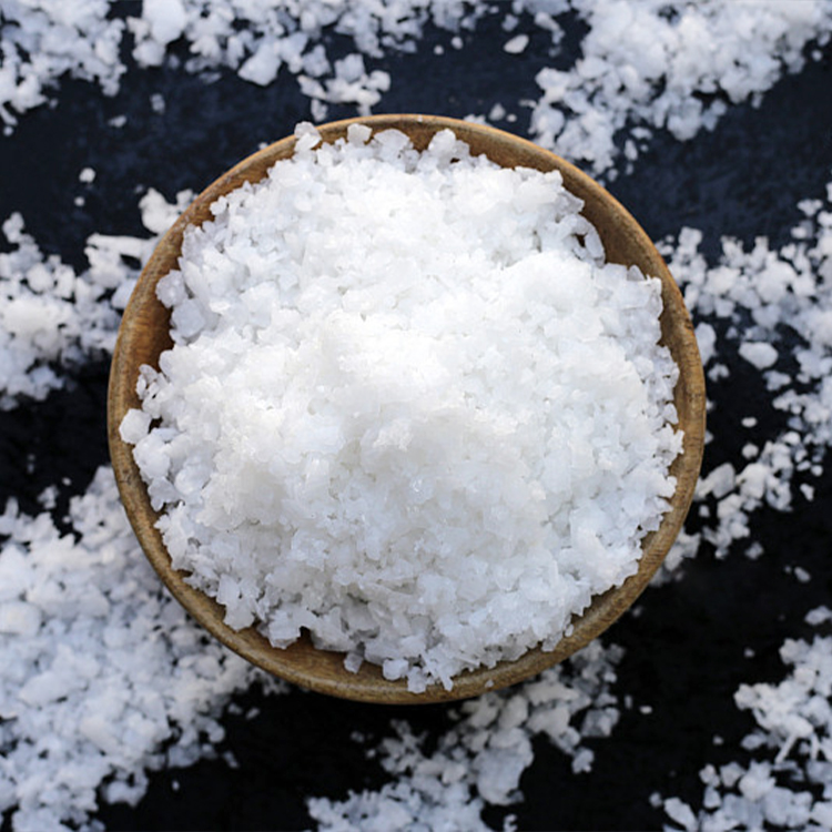 Caustic Soda pearls
