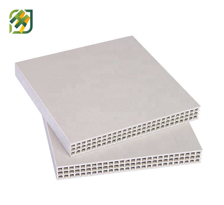 Reusable Plastic Formwork for Concrete Construction