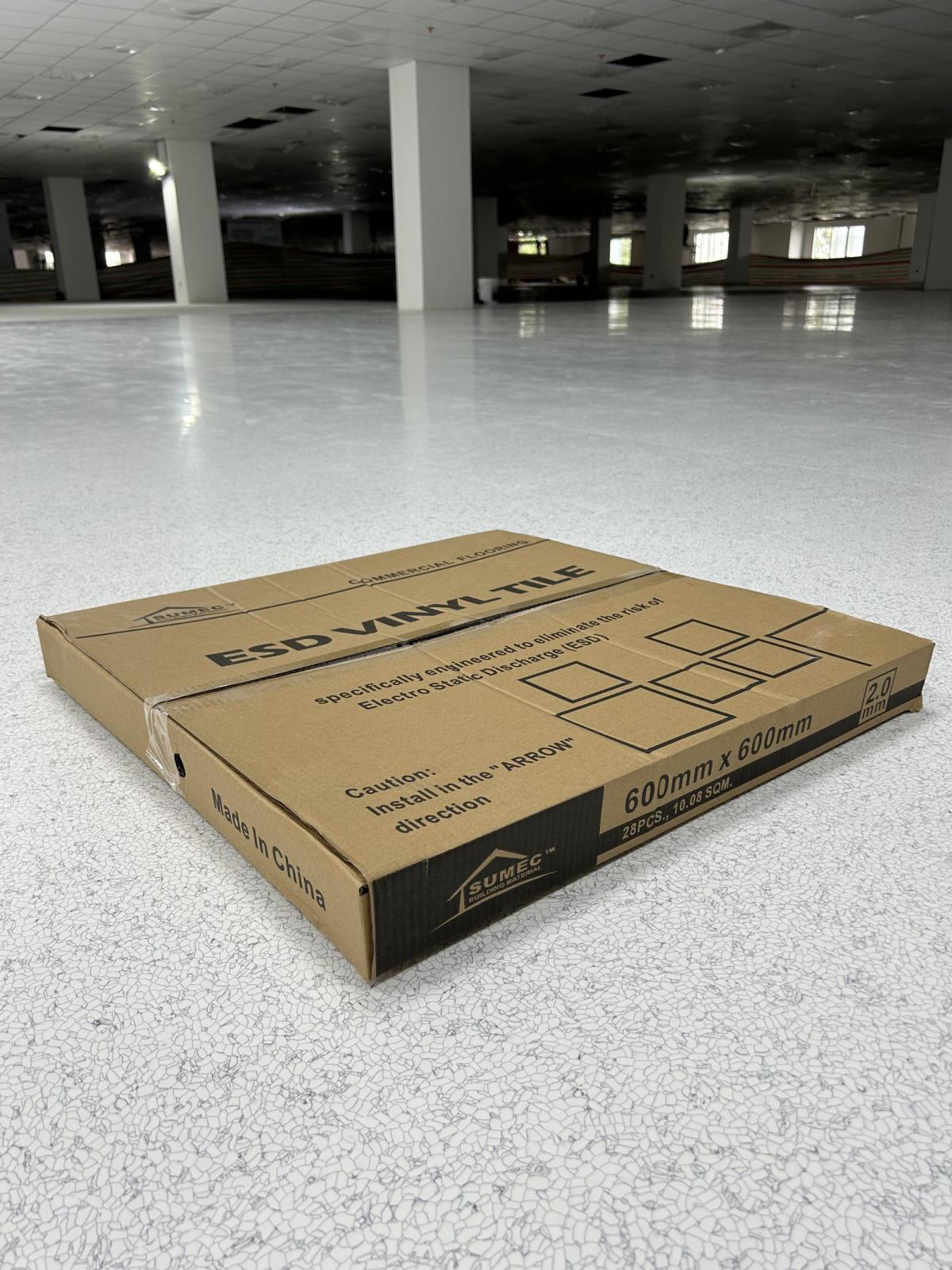 Case | ESD Vinyl Tile in Electronics Factory
