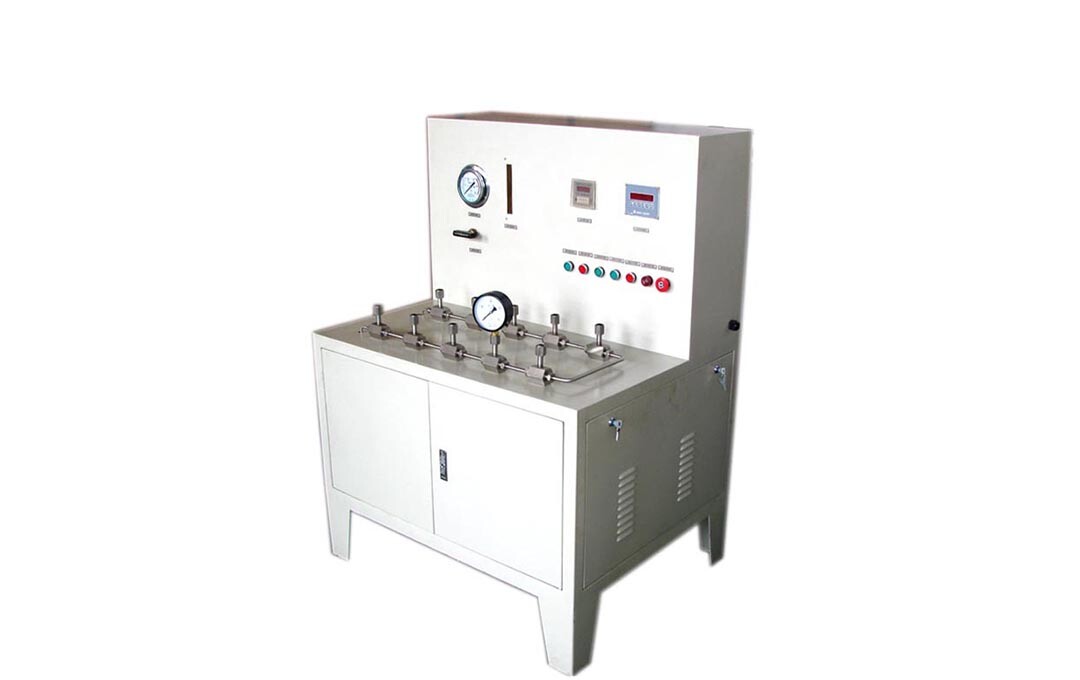Fatigue test of pressure gauge