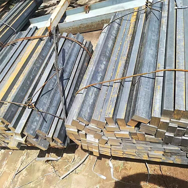 Cold drawn flat steel
