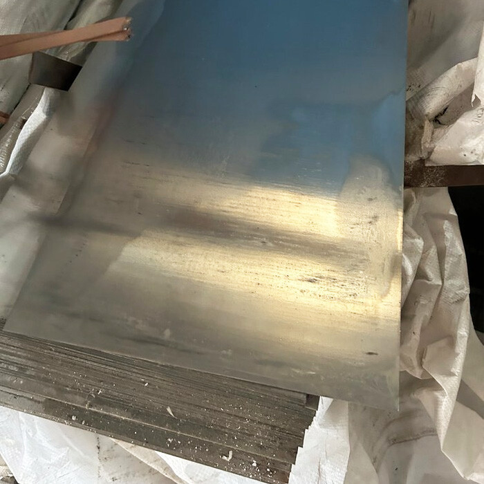 Manganese steel plate