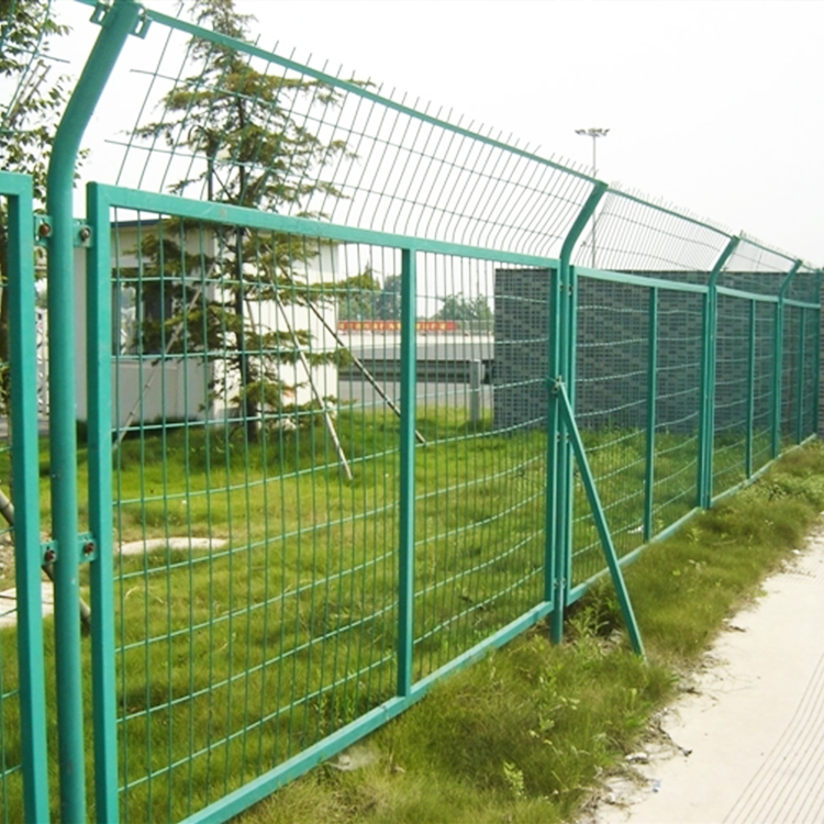 Customized Railway Fence Farming Enclosure Isolation Safety Protection Mesh Wire Mesh Fence Anti-Climbing Fence