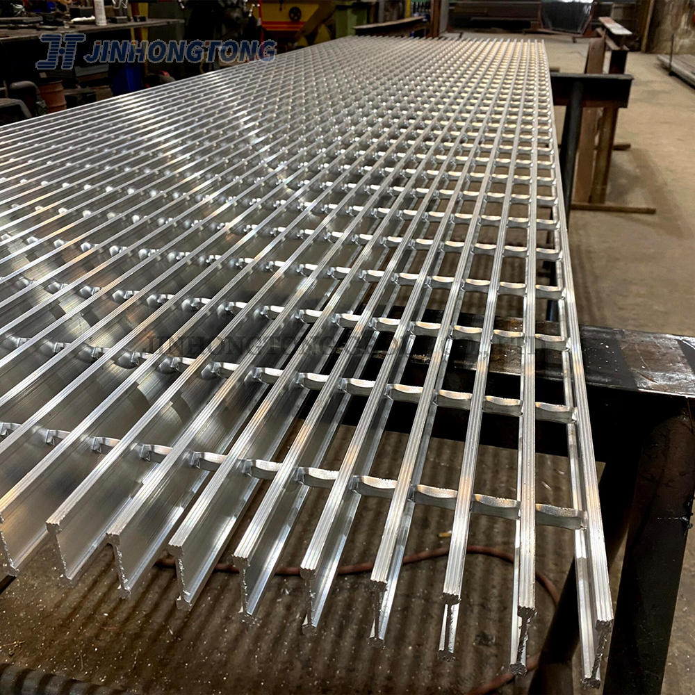 Carbon Steel Gratings