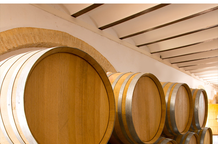 Wine oak barrel (20).jpg Wine oak barrel 225L
