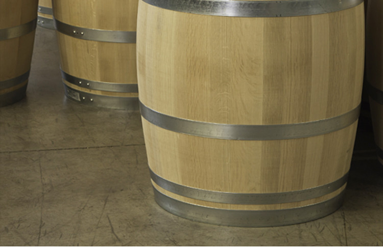 Wine oak barrel (23).jpg Wine oak barrel 225L
