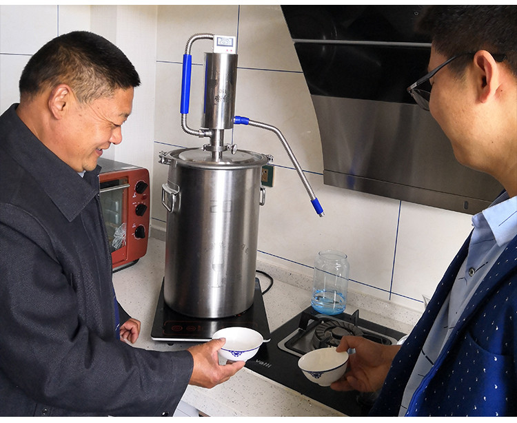 Micro distillation column distiller
