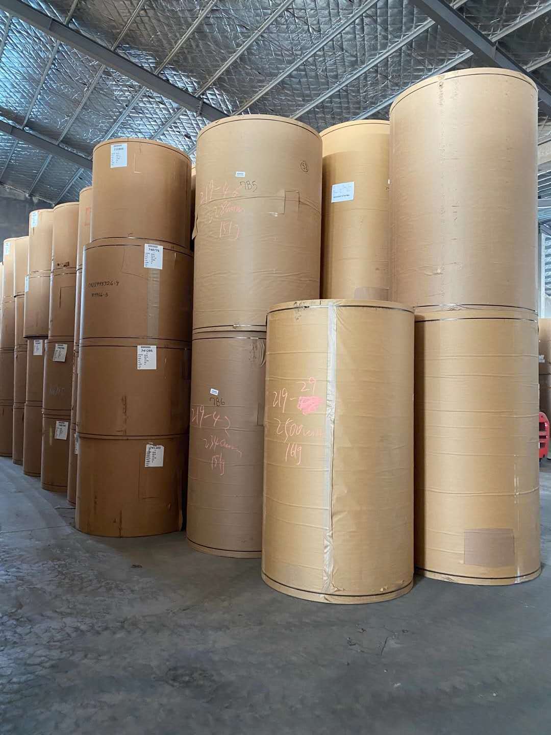 Unprinted coated paper rolls at the sales outlet can be printed in multiple colors to make different