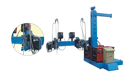 Machine de soudage sous laitier électrolytique en porte-à-faux