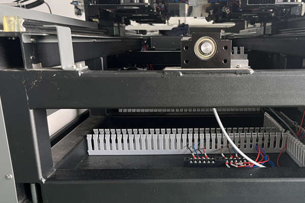6090C (6).jpg Sturdy Steel Frame UV Flatbed Printer with 60x90 Print Area and Precision Milling