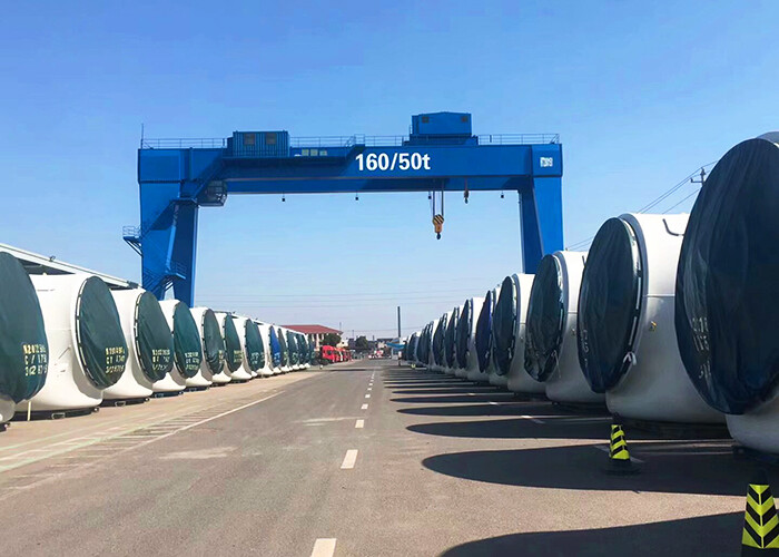 Gantry crane for general use