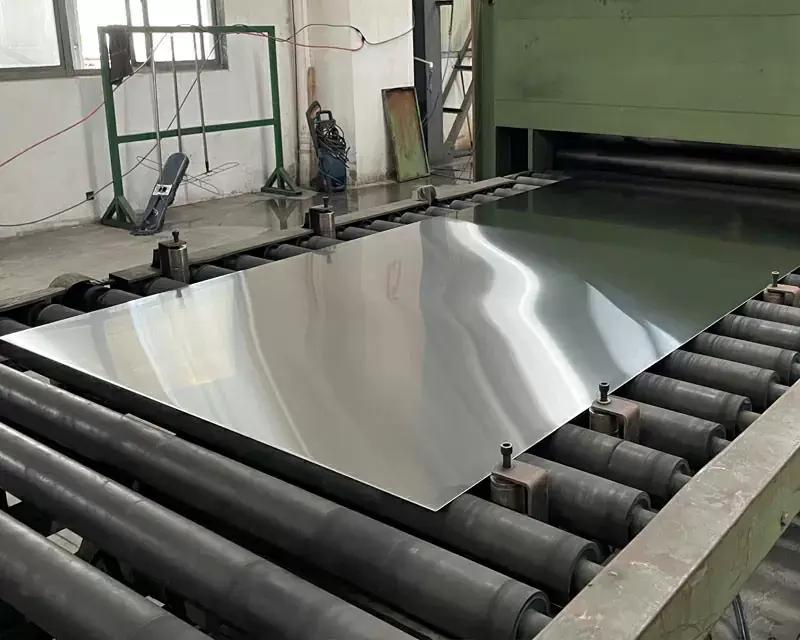 Production and processing of stainless steel plates Production and processing of stainless steel plates