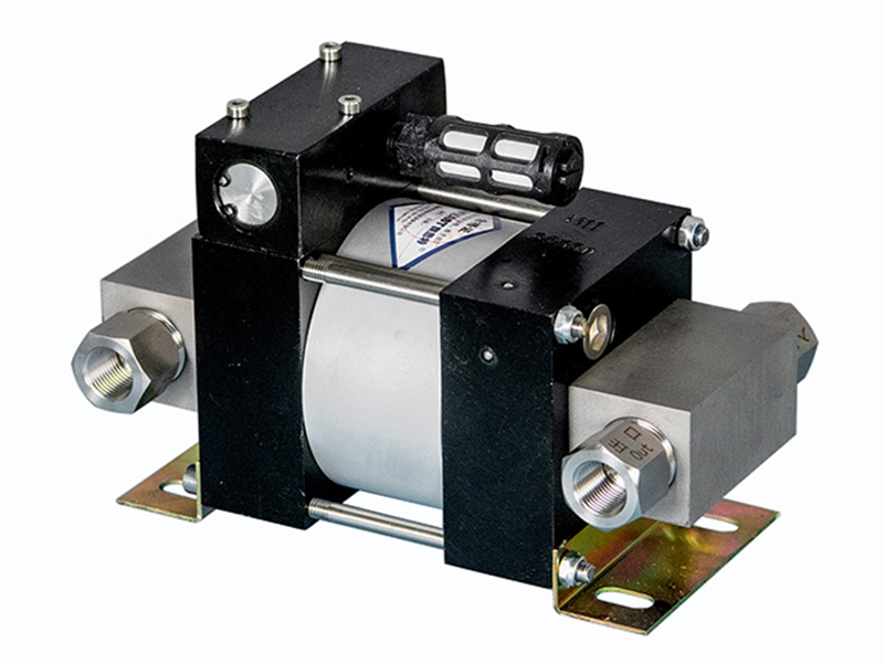 Pompes à liquide pneumatiques M