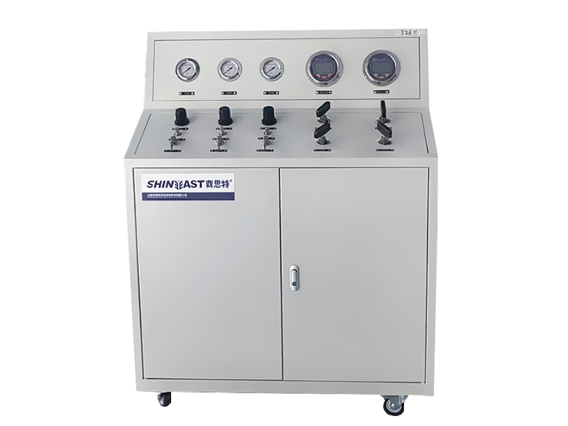 Machine d'essai de pression - Maintien de la pression