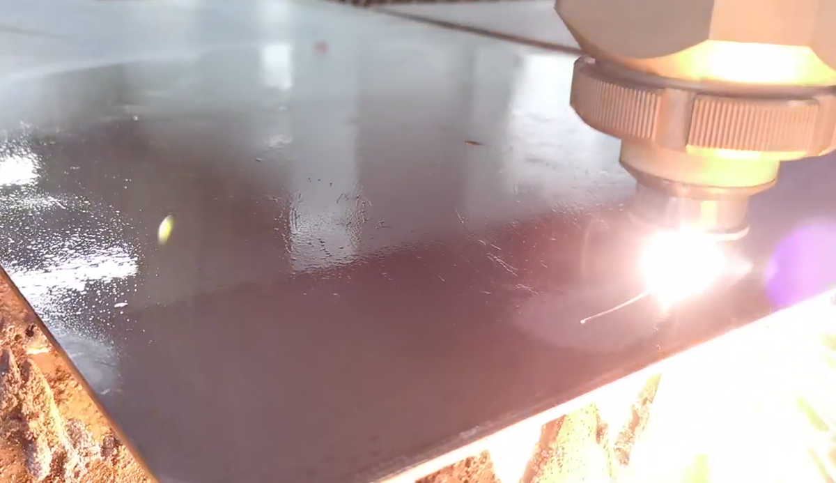 Laser cutting machine for cutting metal materials such as carbon steel and stainless steel Guohong Laser 41 subscribers Laser cutting machine for cutting metal materials such as carbon steel and stainless steel Guohong Laser 41 subscribers