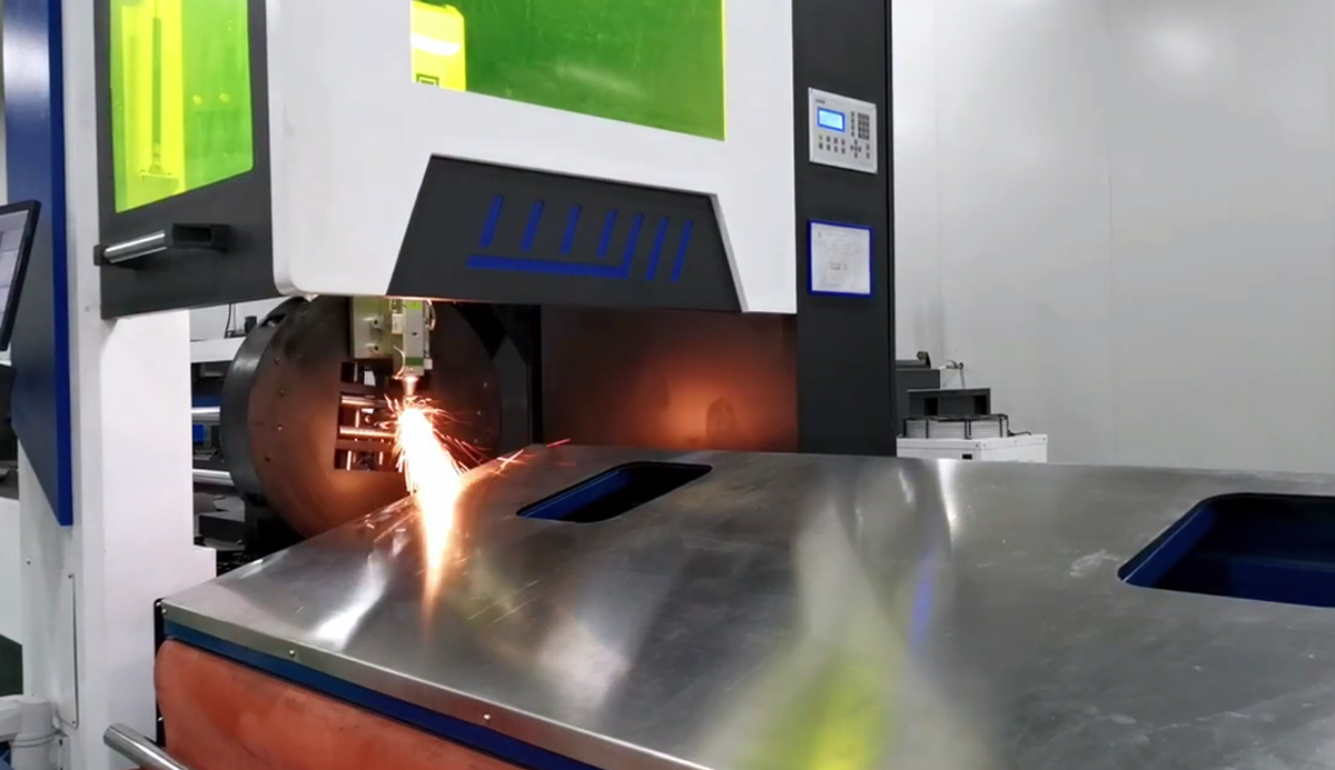 Guohong laser GH-T 3kw Pipe Laser Cutting Machine for Metal Guohong laser GH-T 3kw Pipe Laser Cutting Machine for Metal