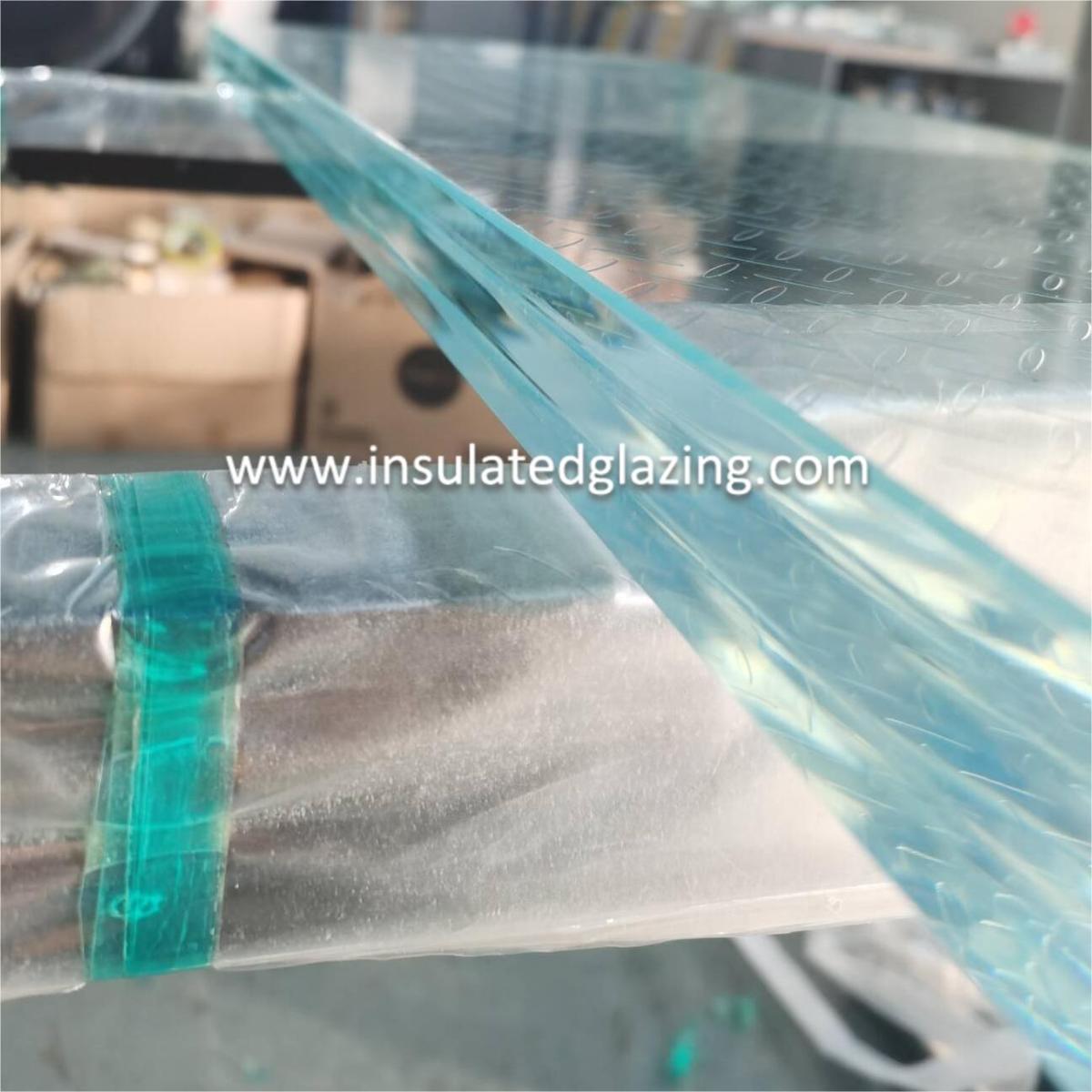 Anti-slip Glass