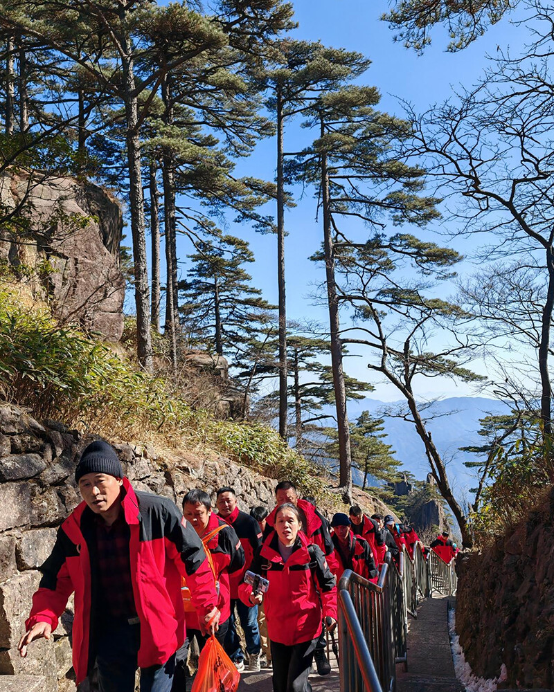 Group tours and team building in Hongcun & Mount Huang