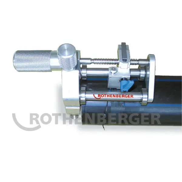 Tools: Peeling device for electric socket welding