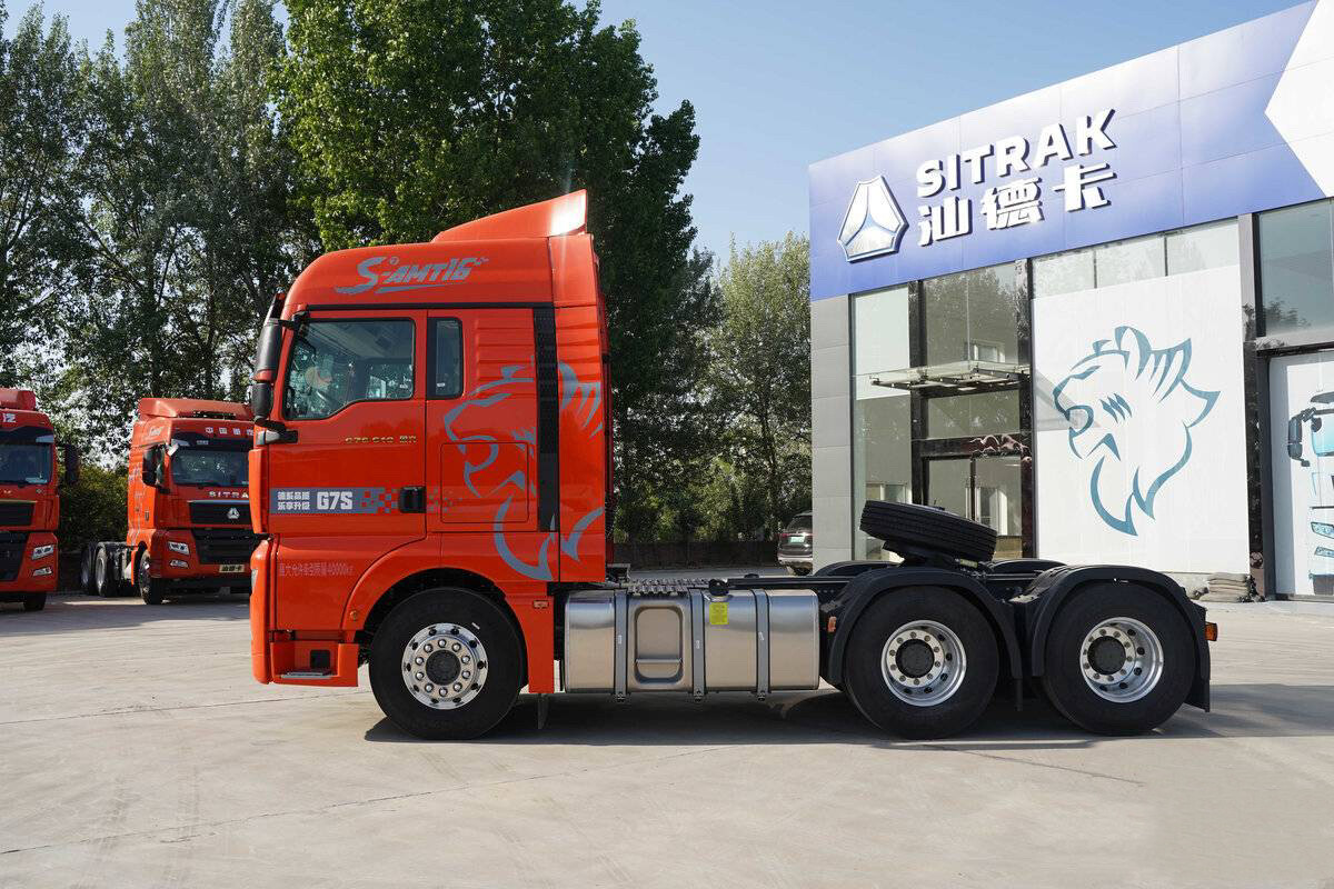 Sinotruk Sitrak cross-border transport tractor demonstrates its brand charm with its core strength
