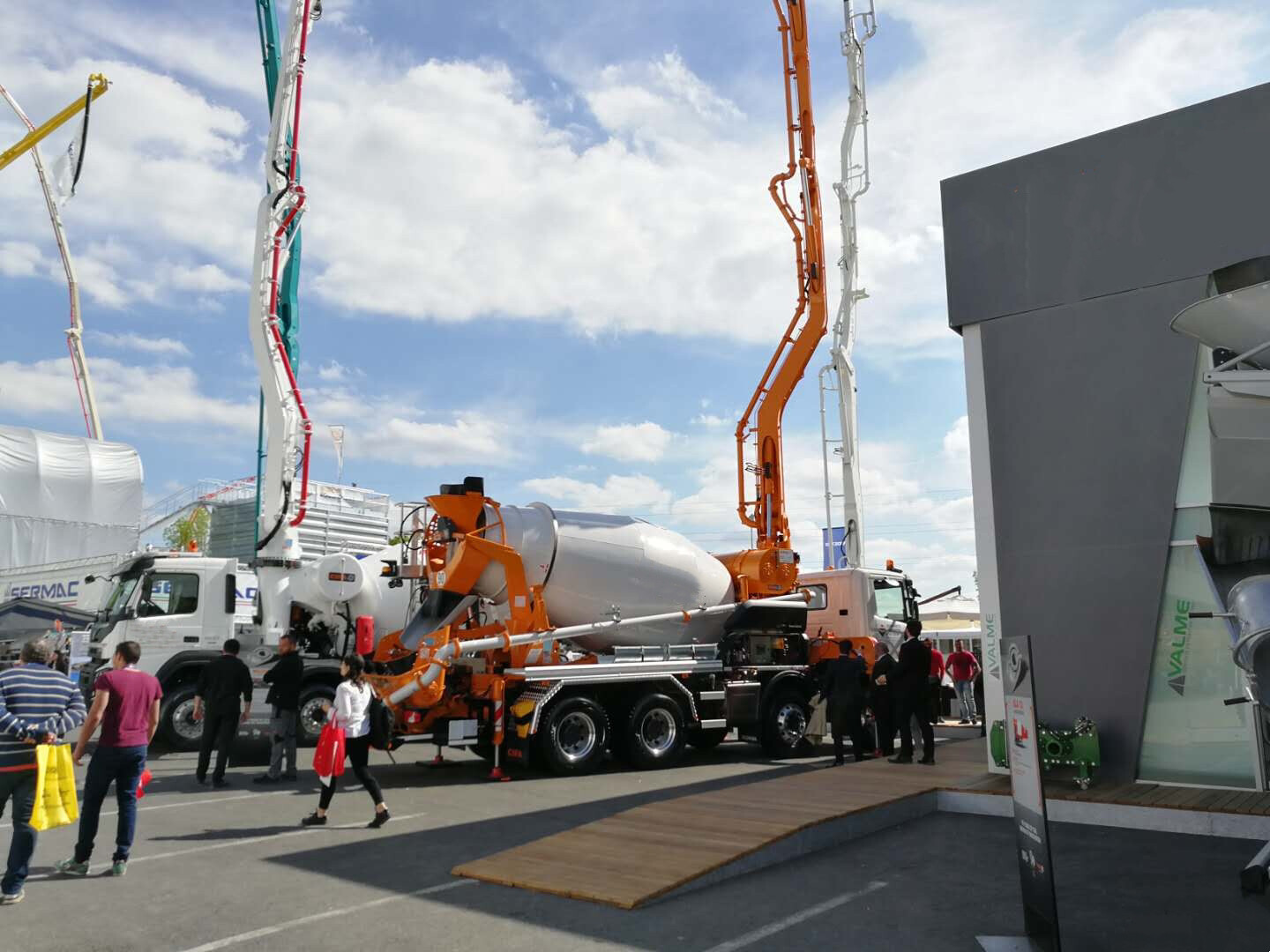 Sinotruk seized overseas opportunities, and the export of products continued to grow