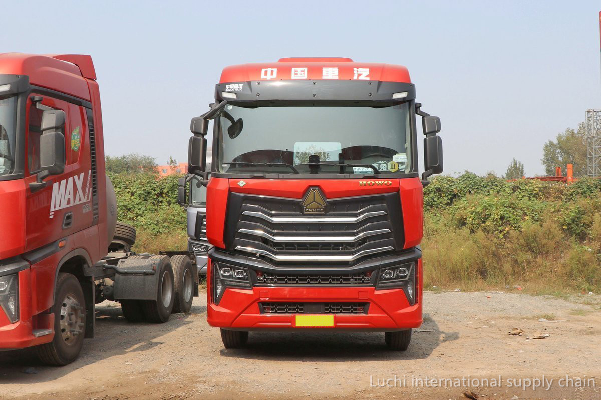 HOWO, MAX,  LNG,  red, 530Hp,  6x4, MT