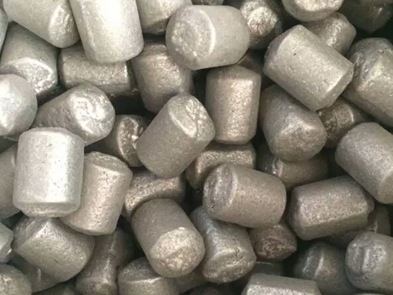 Medium chrome casting steel cylpebs