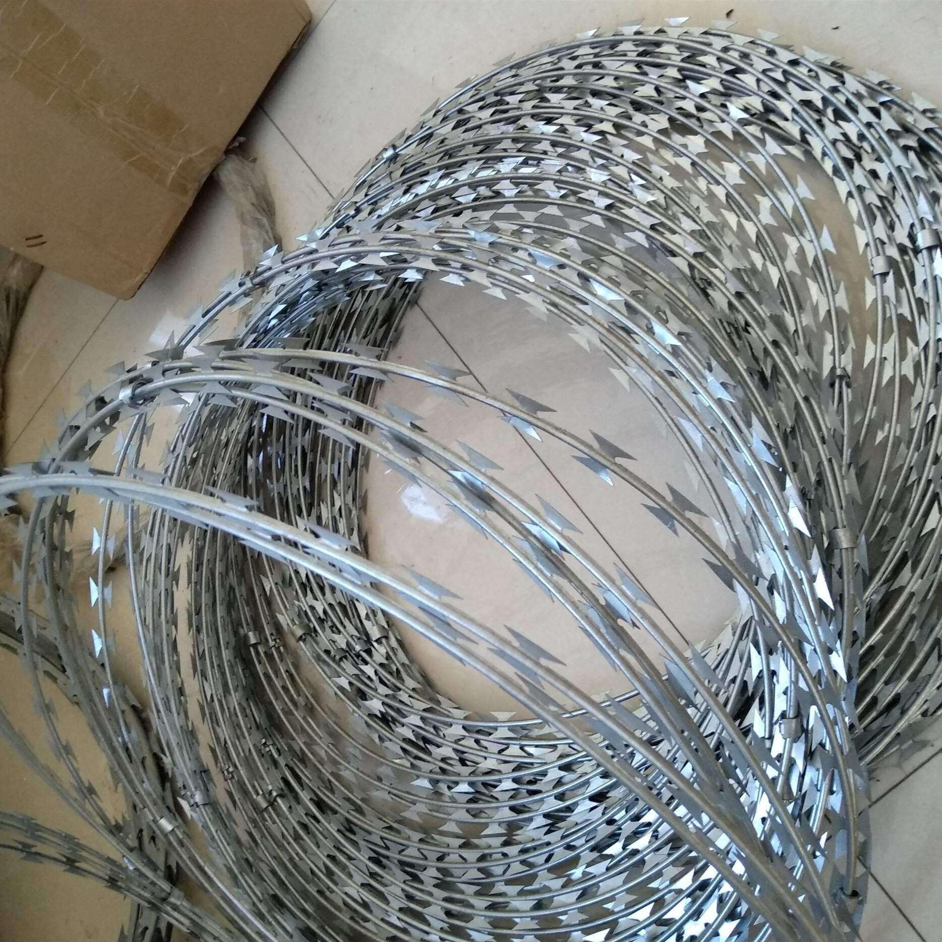 Razor Barbed Tape